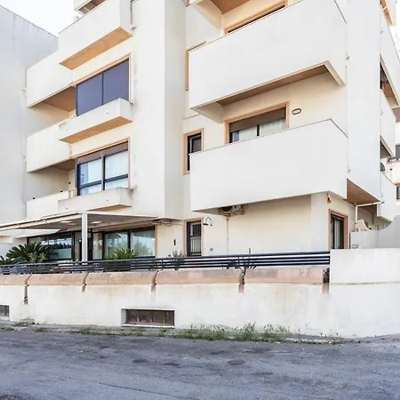 A Due Passi Dal Mare- Salento Reservation